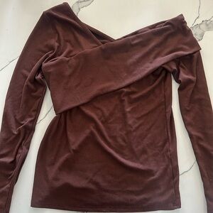 Long sleeve brown top